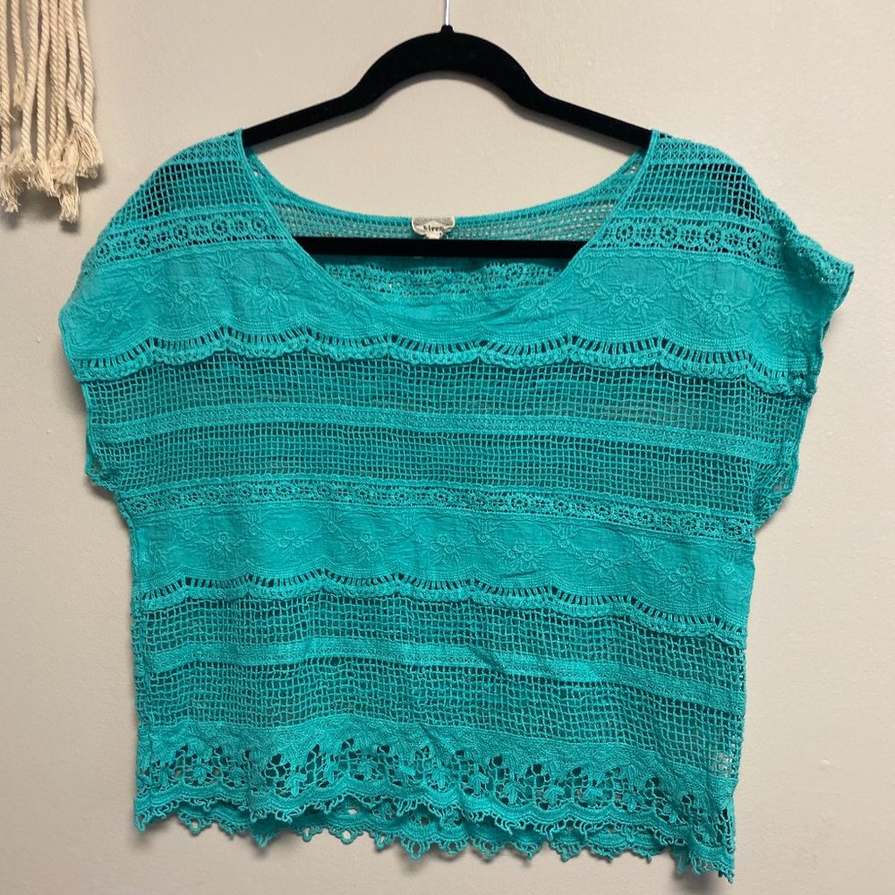 Kirra teal semi Crop